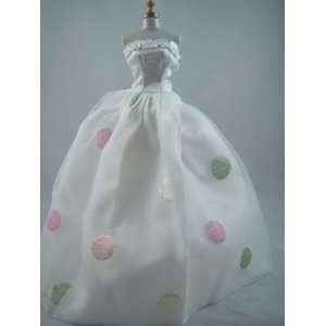   Pretty White Ball Gown with Dots Fits 11.5 Barbie Dolls Toys & Games