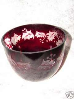 BEAUTIFUL RUBY RED GLASS BOWL WITH ETHCHED HOLLY & BERRIES ~ NICE